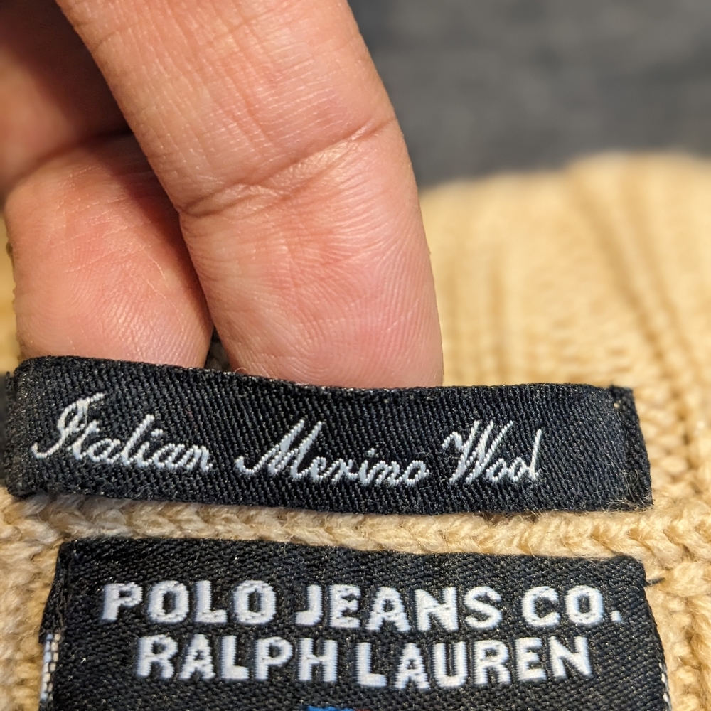 Sweater - Picture 5 of 5